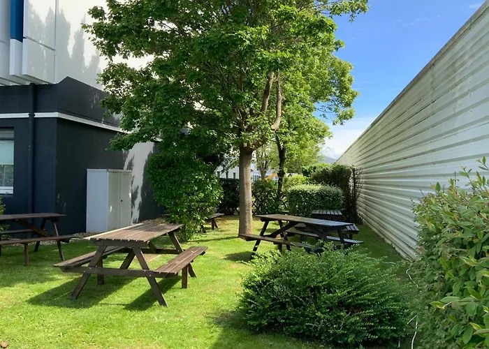 Ibis Budget Les Docks 2*