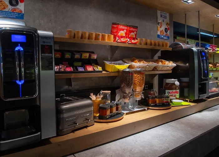 Ibis Budget Les Docks 2*