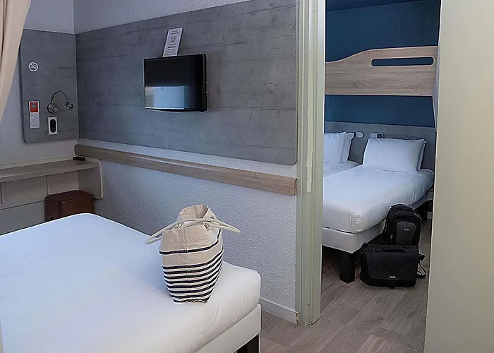 Ibis Budget Les Docks Hotel 2*