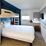 Ibis Budget Les Docks 2*