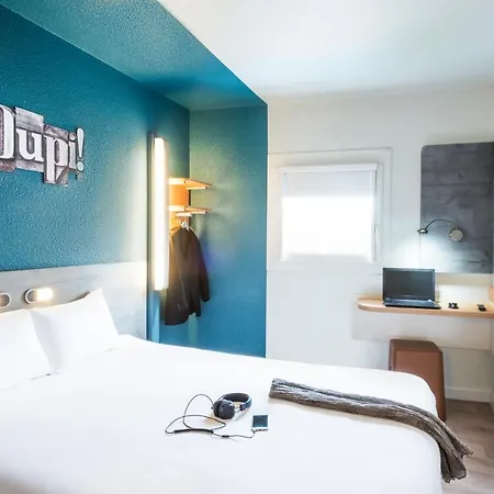 Hotel Ibis Budget Les Docks 2*