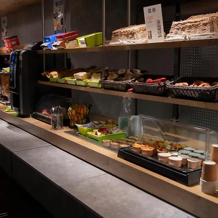 Ibis Budget Les Docks