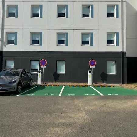 מלון Ibis Budget Les Docks