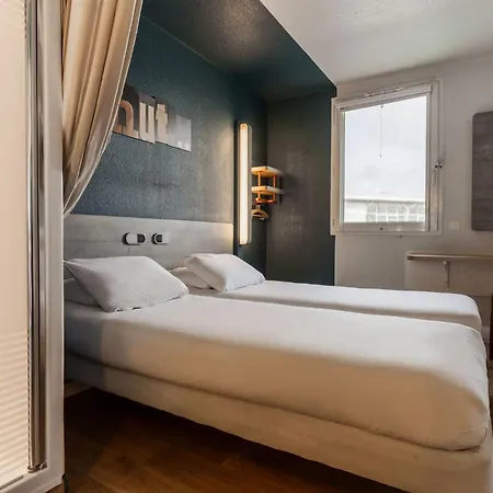 ホテル Ibis Budget Les Docks 2*