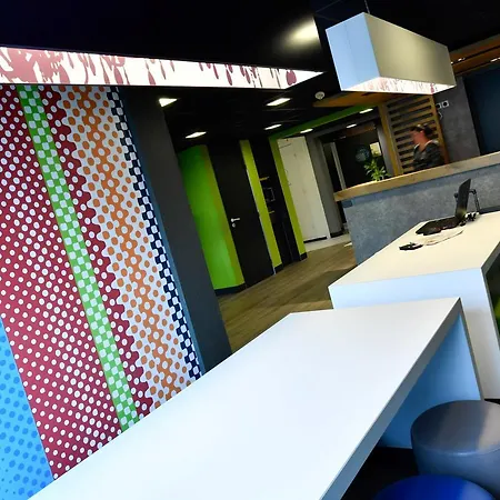 Hotell Ibis Budget Les Docks 2*
