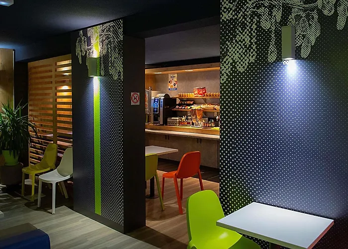 Ibis Budget Les Docks Hotel 2*