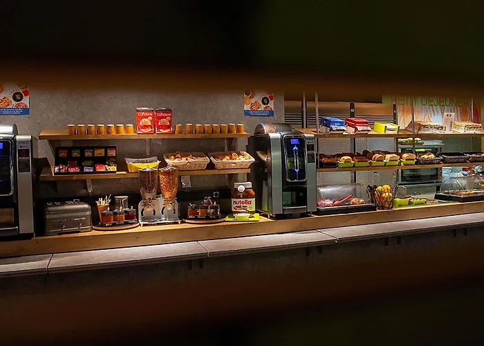 Hotell Ibis Budget Les Docks 2*