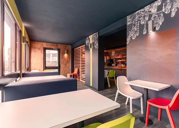 Hotell Ibis Budget Les Docks 2*