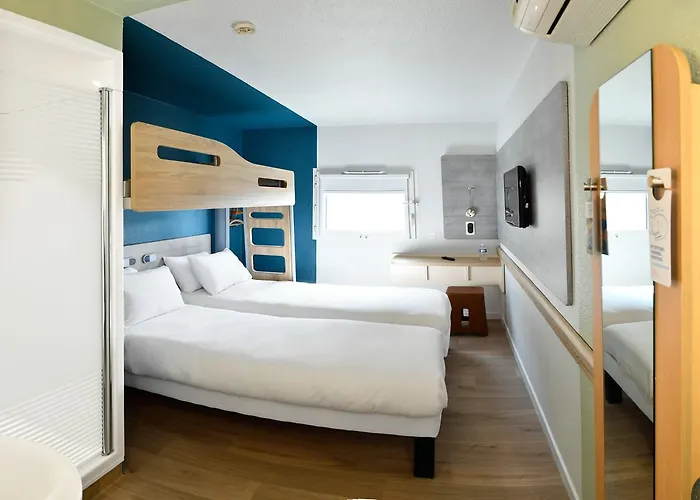 Ibis Budget Les Docks 2*